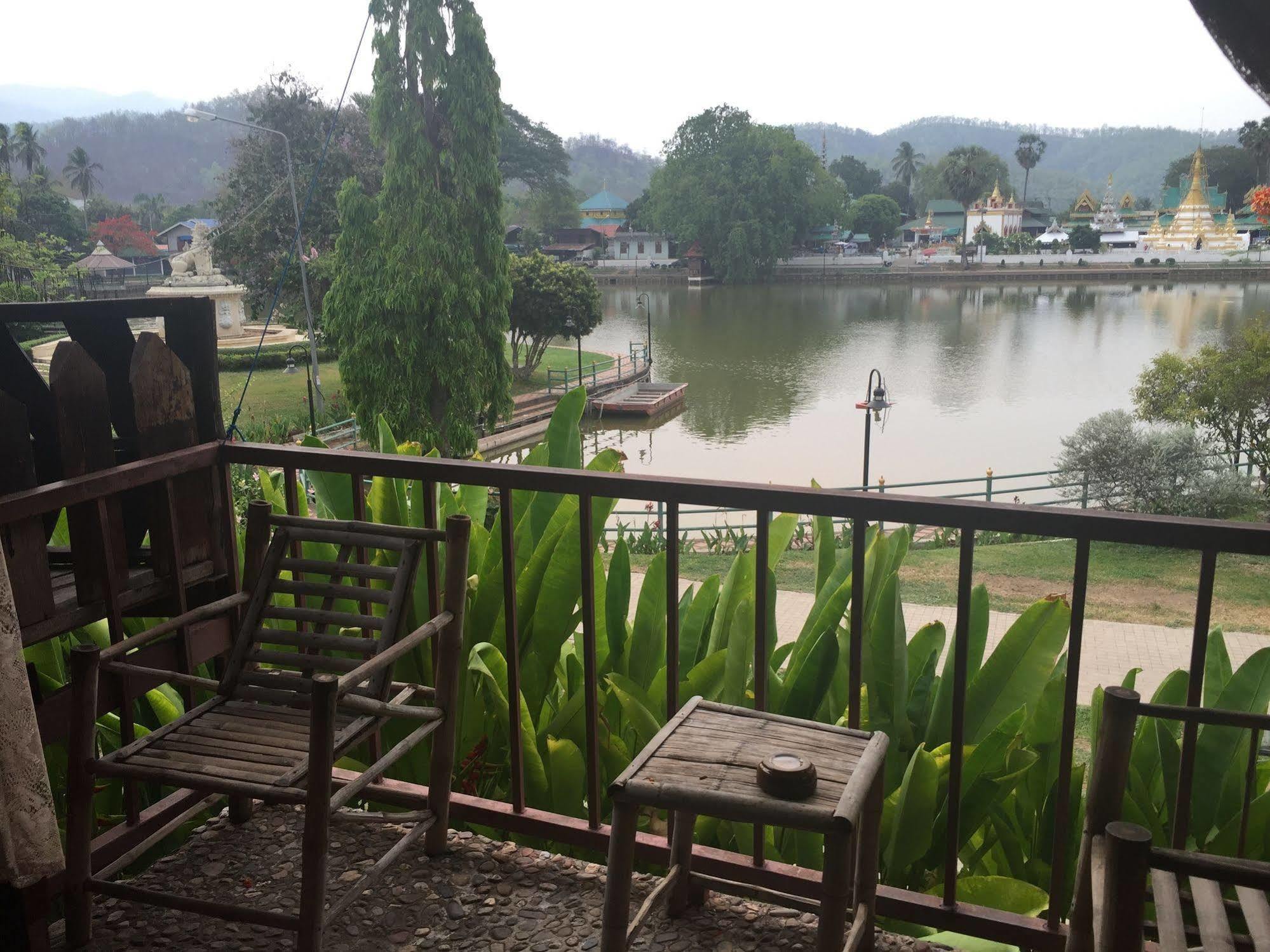 The Likeview Guesthouse Mae Hong Son Exterior foto